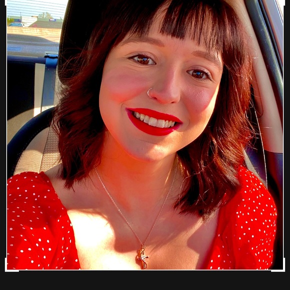 Meet your Posher, Candice - Picture 1 of 1